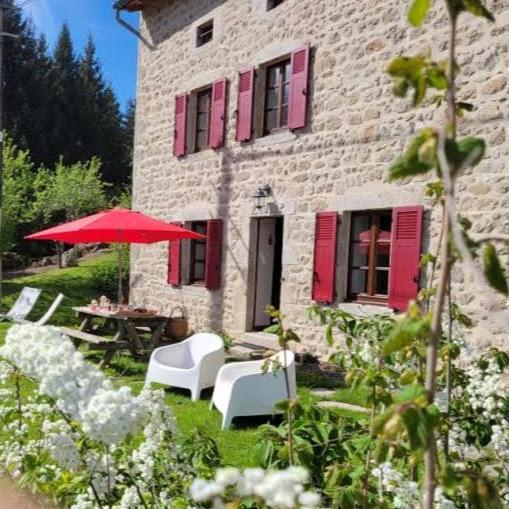 Se Reconnecter A La Nature Au Gite 3 Etoiles De Montager A Saint Andre De Chalencon Exterior photo